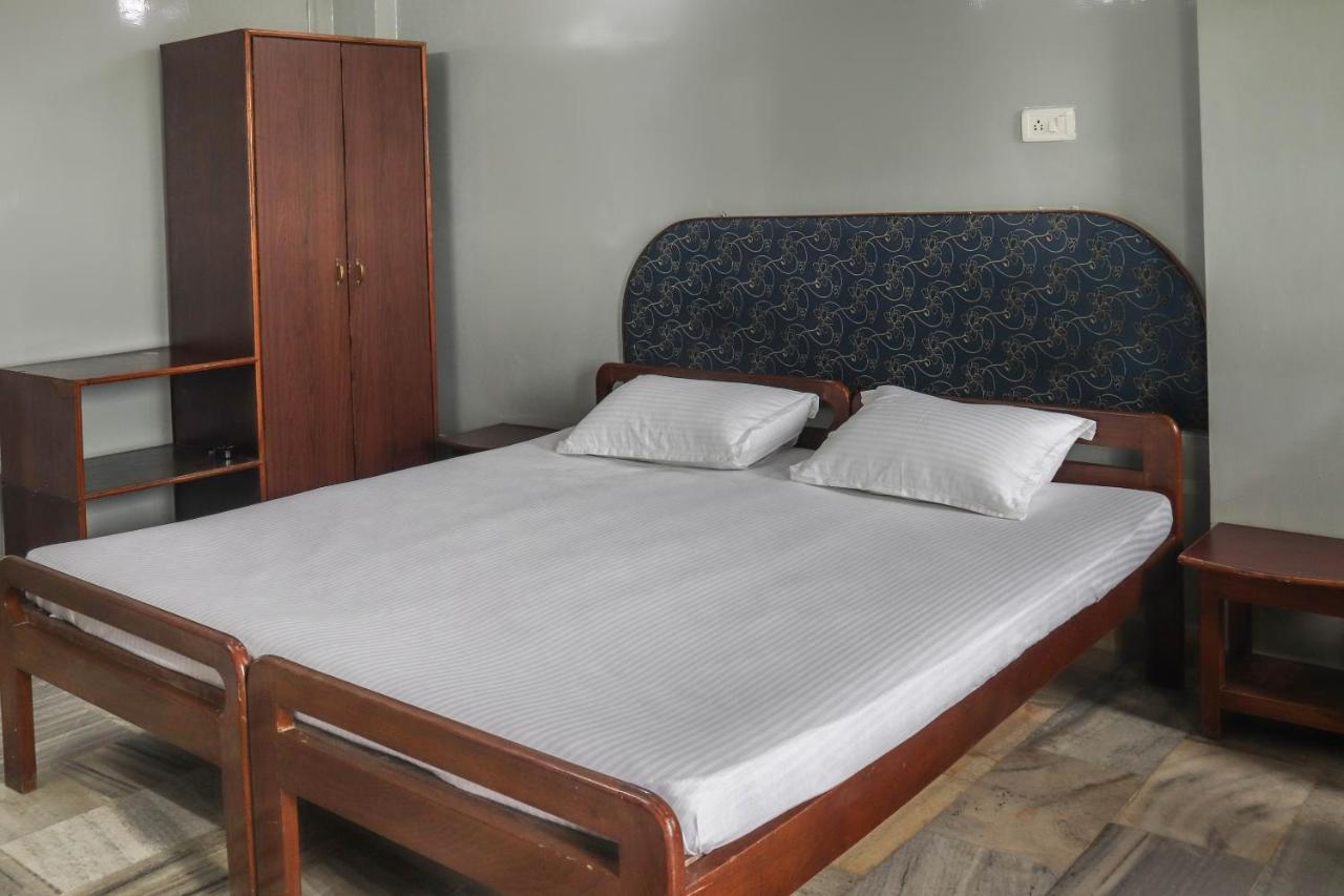 Spot On 49477 Hotel Galaxy Dimāpur Exteriér fotografie